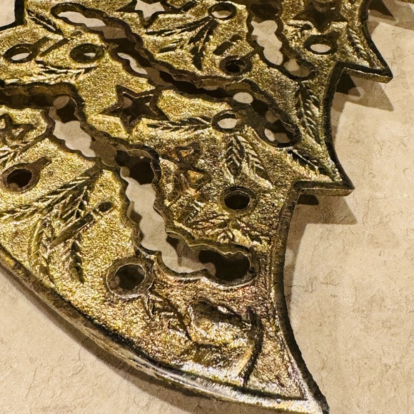 Vintage Metal Christmas Tree Hot Pad - Picture 5 of 6